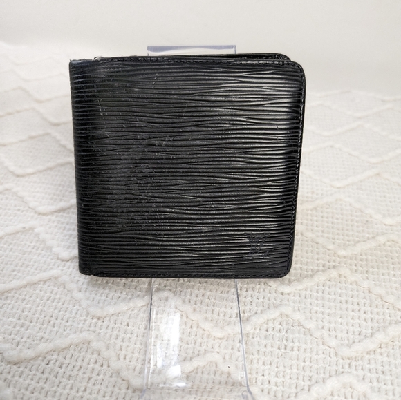 Louis Vuitton Handbags - Louis Vuitton Epi Leather Bifold Wallet